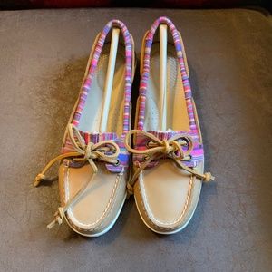 Sperry Women’s Slip On Shoes with Leather Laces